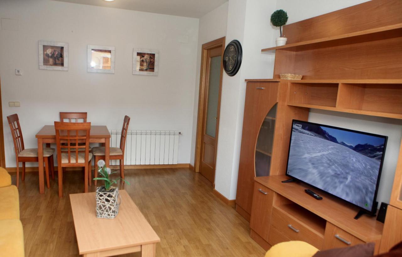 Apartamento Castilla Las Navas Del Marques Exterior photo